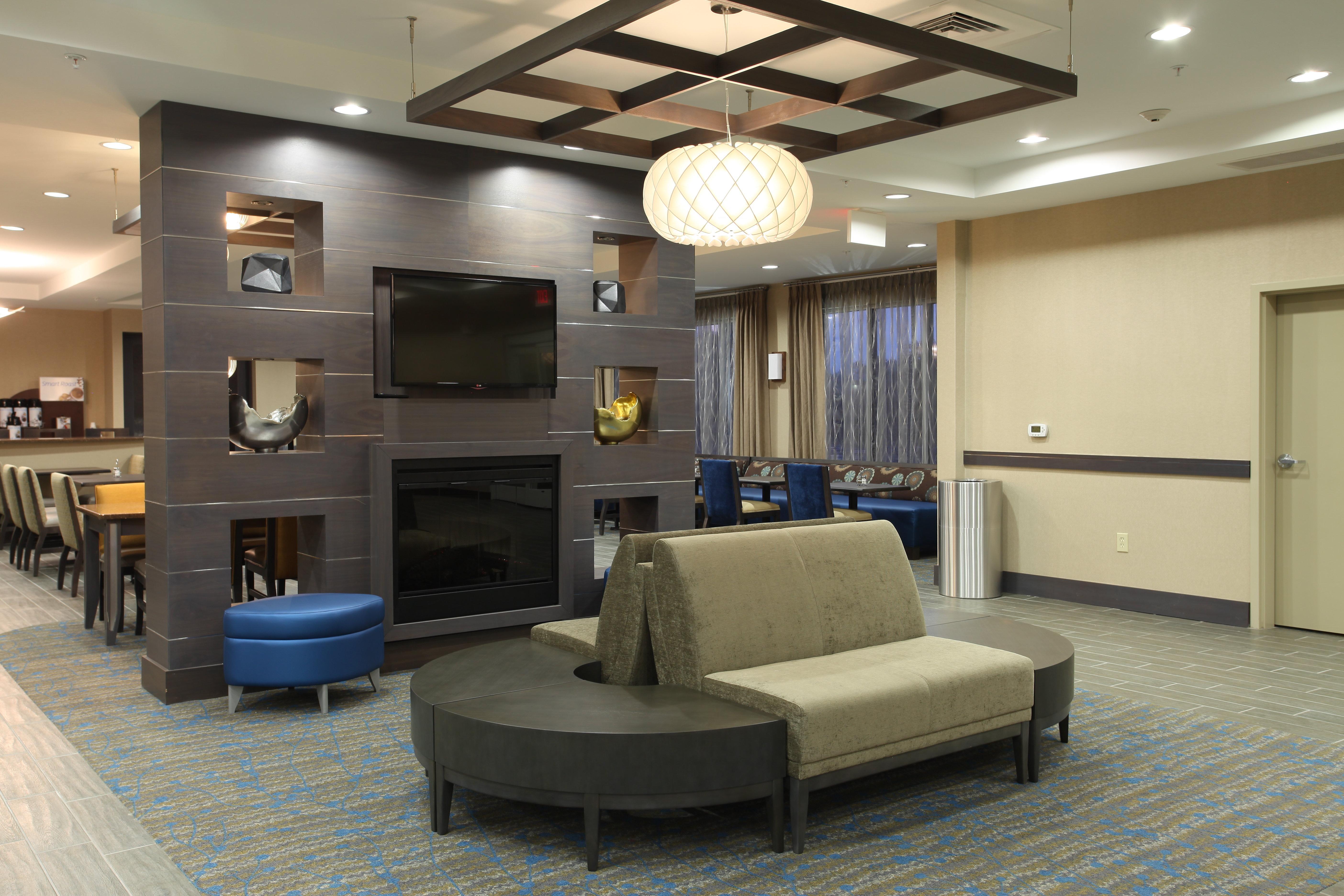 Holiday Inn Express Hotel & Suites Goldsboro - Base Area By Ihg Ngoại thất bức ảnh