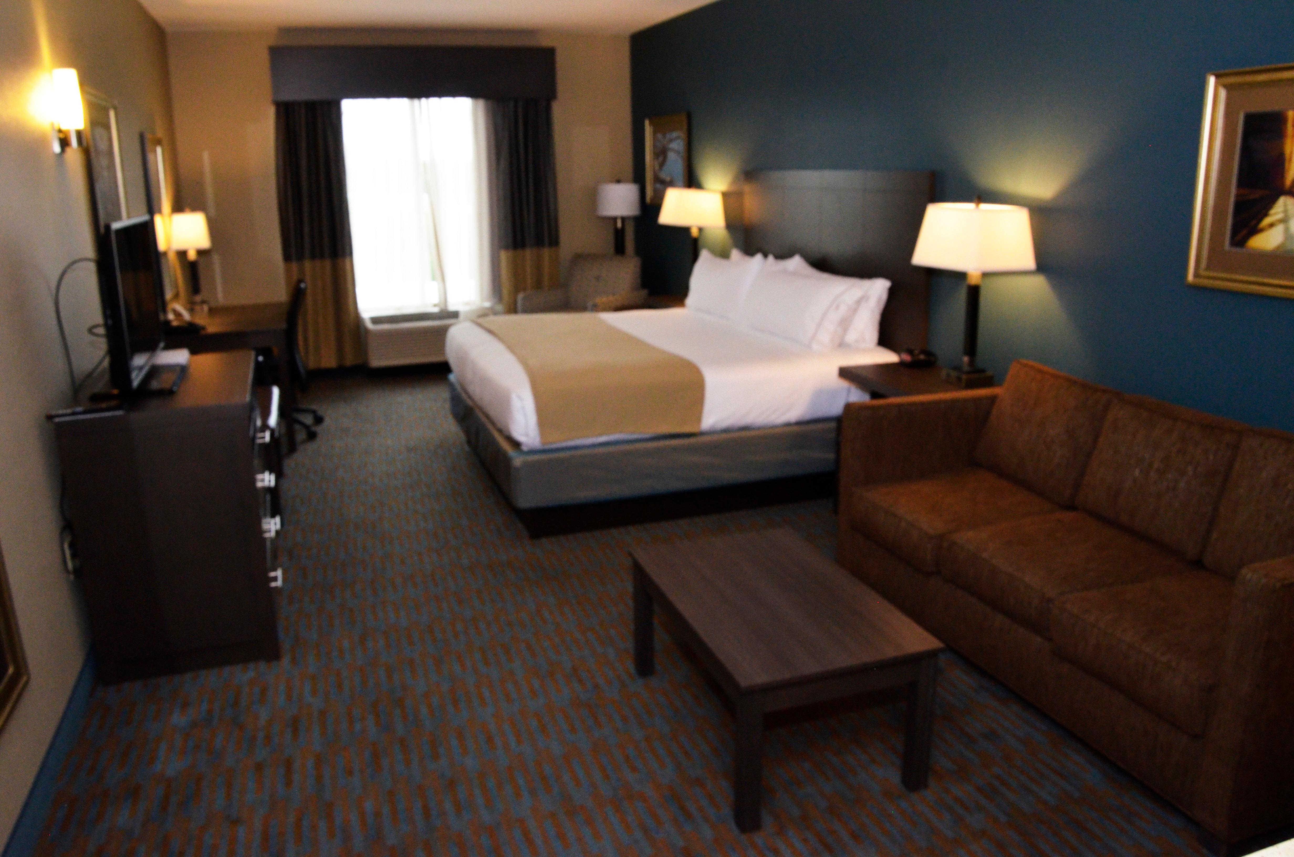 Holiday Inn Express Hotel & Suites Goldsboro - Base Area By Ihg Ngoại thất bức ảnh