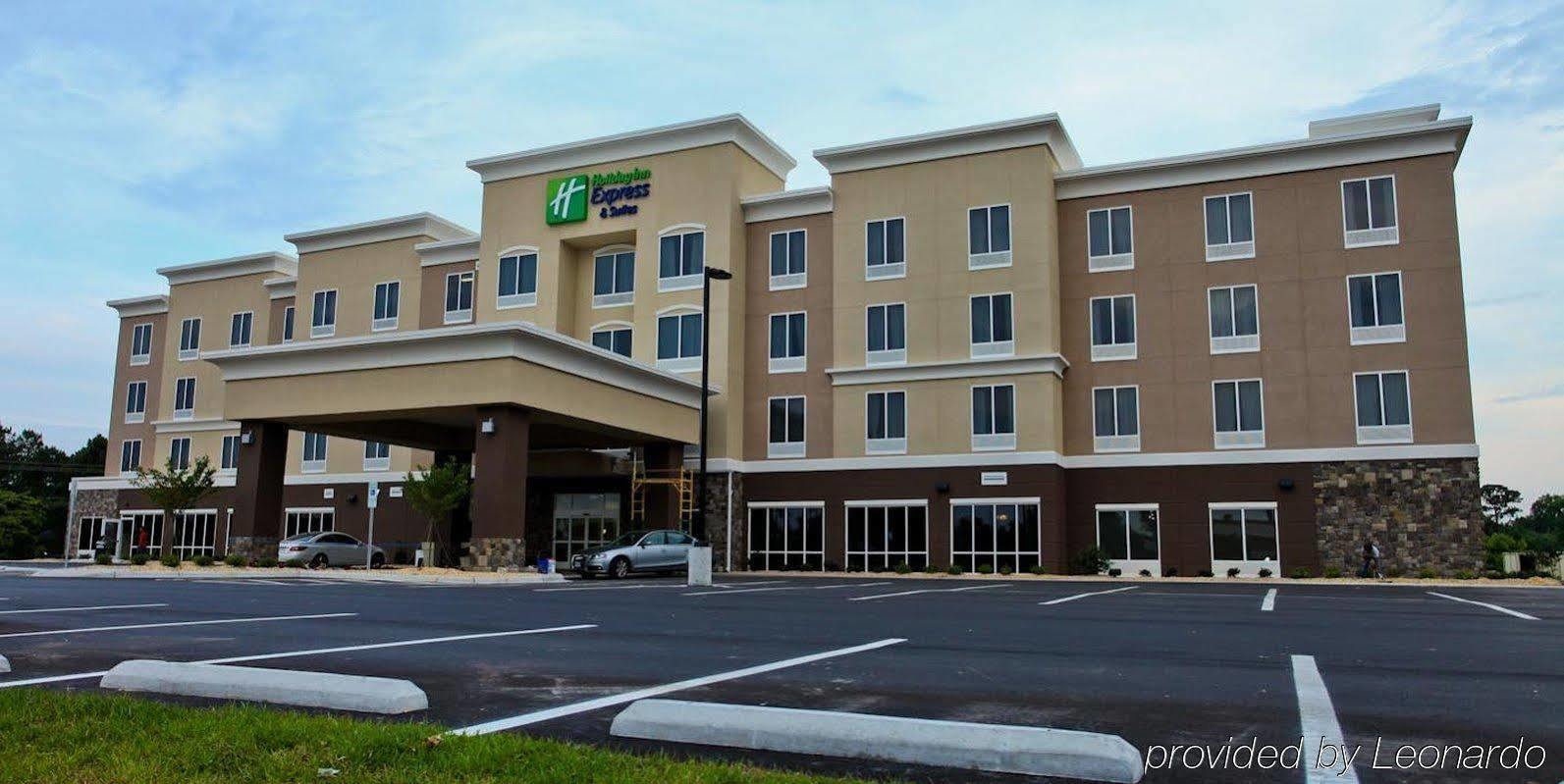 Holiday Inn Express Hotel & Suites Goldsboro - Base Area By Ihg Ngoại thất bức ảnh